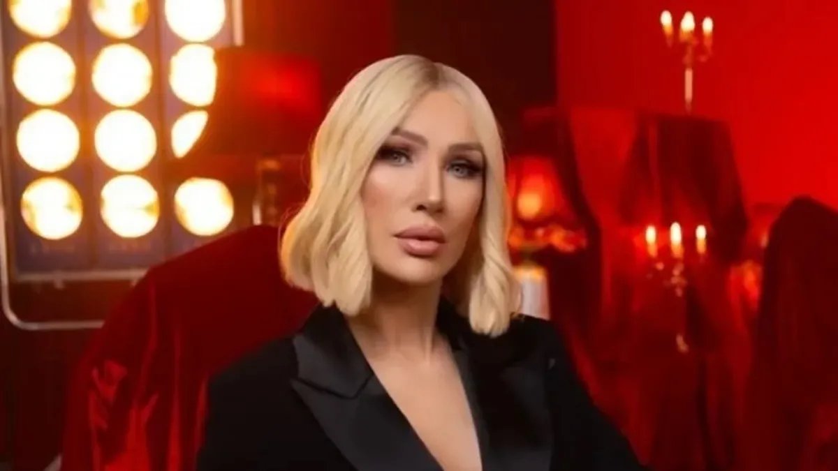 Seda Sayan Ve Eşi Çağlar Ökten, Gelin-Damat Tarzında!