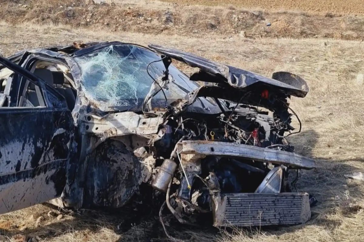 Malatya'da Araç Şarampole Düştü: 1 Kişi Hayatını Kaybetti, 2 Yaralı