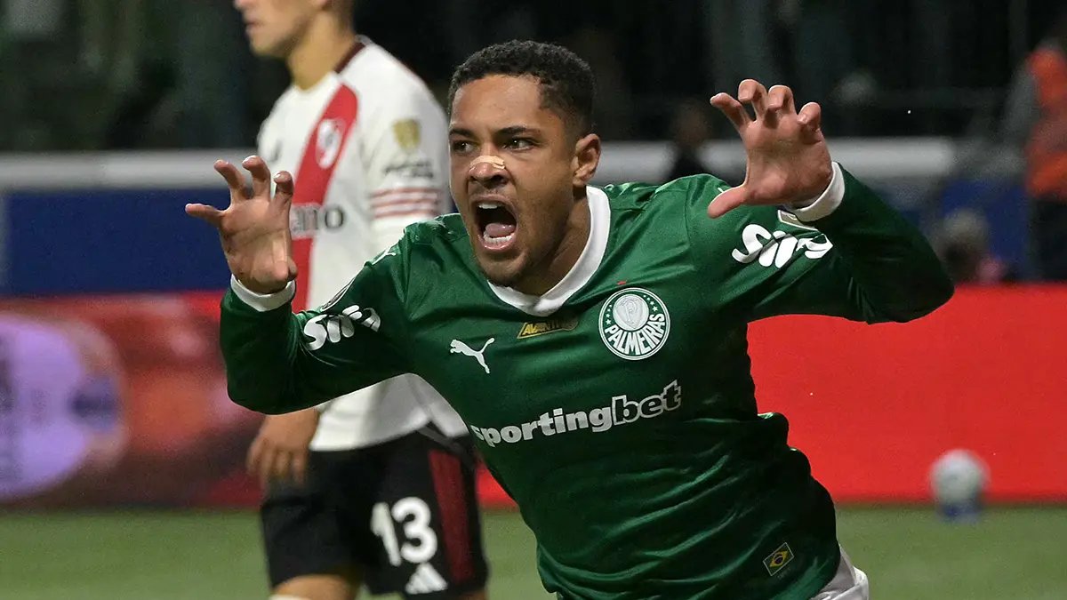 Fenerbahçe'ye Brezilya'dan 35 Milyon Euro'luk Forvet: Vitor Roque