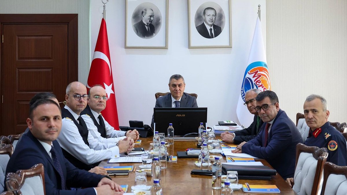 Mersin'de Güvenlik ve Asayiş Üzerine Değerlendirme Toplantısı Gerçekleşti