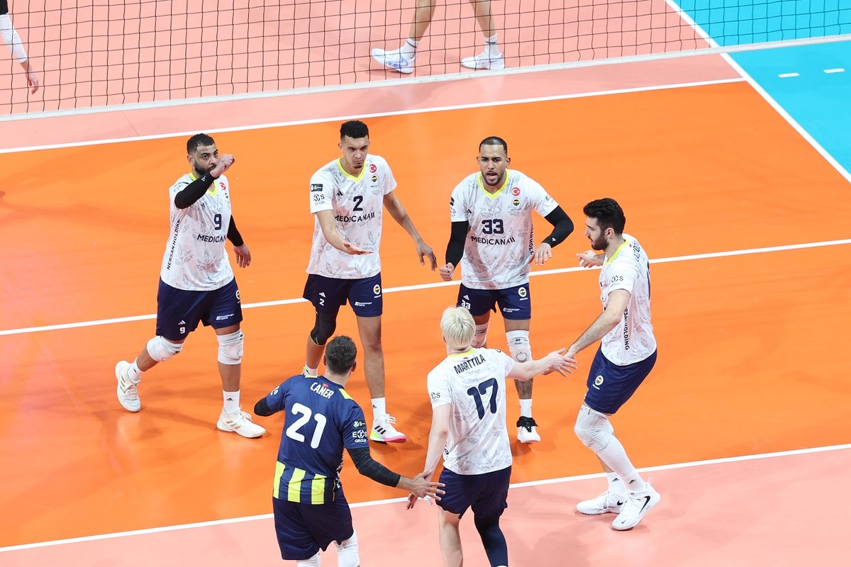 Fenerbahçe Medicana, CEV Kupası'nda Çeyrek Finale Çıktı