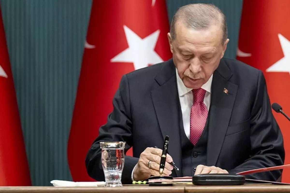 Cumhurbaşkanı Erdoğan'dan İki Görev Birden! Hasan Suver, Başdanışman ve Bakan Yardımcısı Atandı