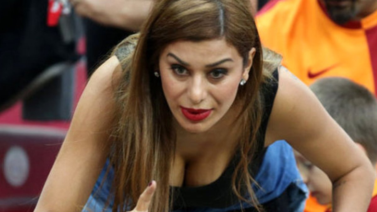 Ebru Şancı Botoks Uygulamasında Sınırları Aştı! Kaşı Yükseldi