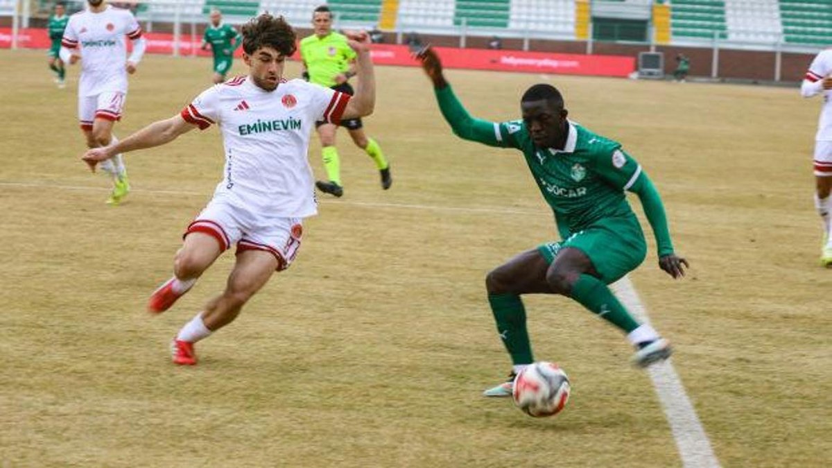 TFF 1. Lig'de Zirveye Oynayan Takım Evinde Zor Durumda