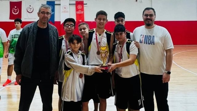 U-16 Erkek Basketbol Yerel Ligi Sonuçlandı Ve Bitti