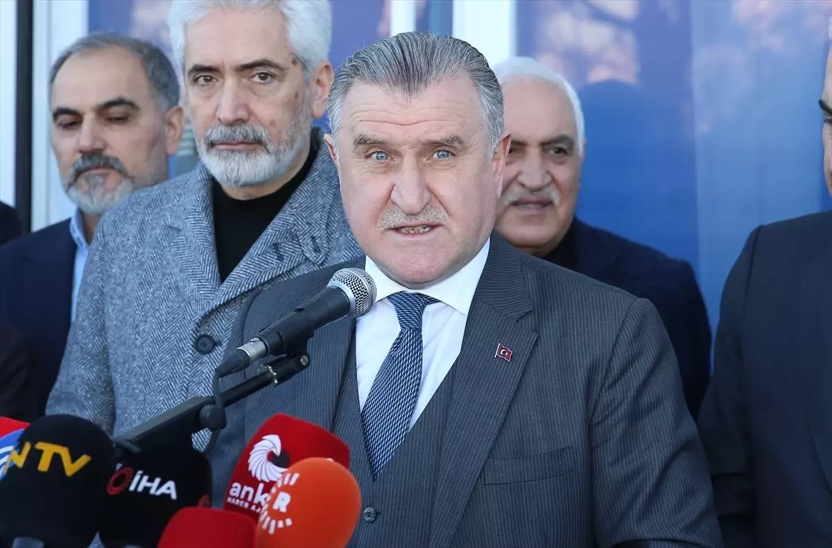 Gençlik Ve Spor Bakanı Bak, AK Parti Diyarbakır'da Açıklama Yaptı