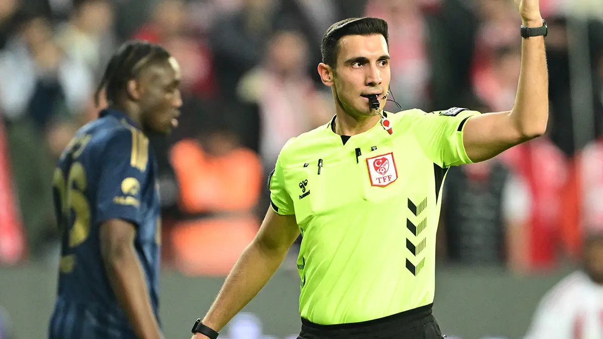 Trio Ekibi, Fenerbahçe Maçı Ardından Hakemi Eleştirdi: "Kesin, Açık, Tartışmasız Penaltı