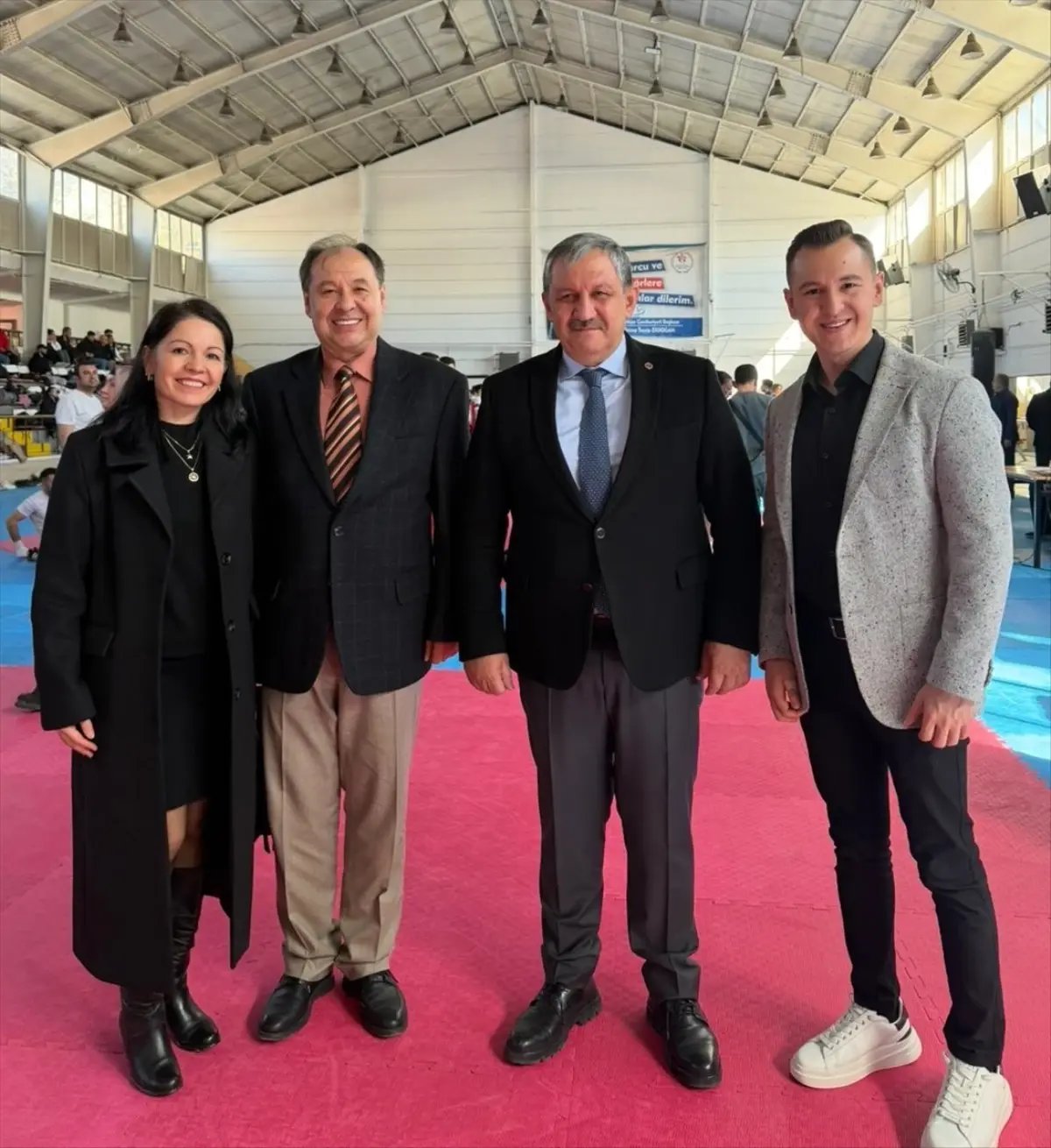 Erdinç ve Cenk Aygün Kick Boks'ta Farklı Bir Pozisyonda