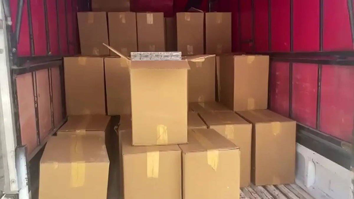 Polis İncelemesi: Kutulardan Çıkan Servet Sürücüyü Şaşırttı