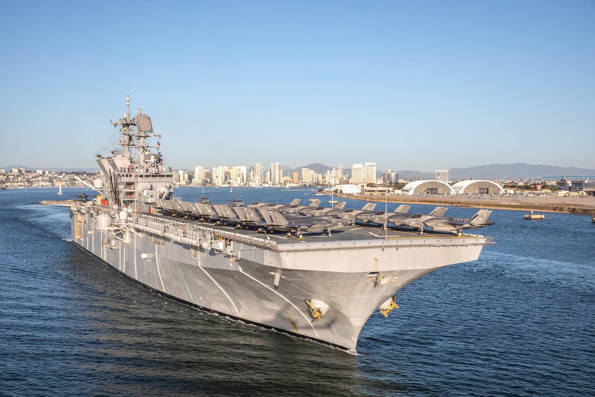 ABD Donanması: 3 Bin 500 Asker Taşıyan USS Tripoli Orta Doğu'da