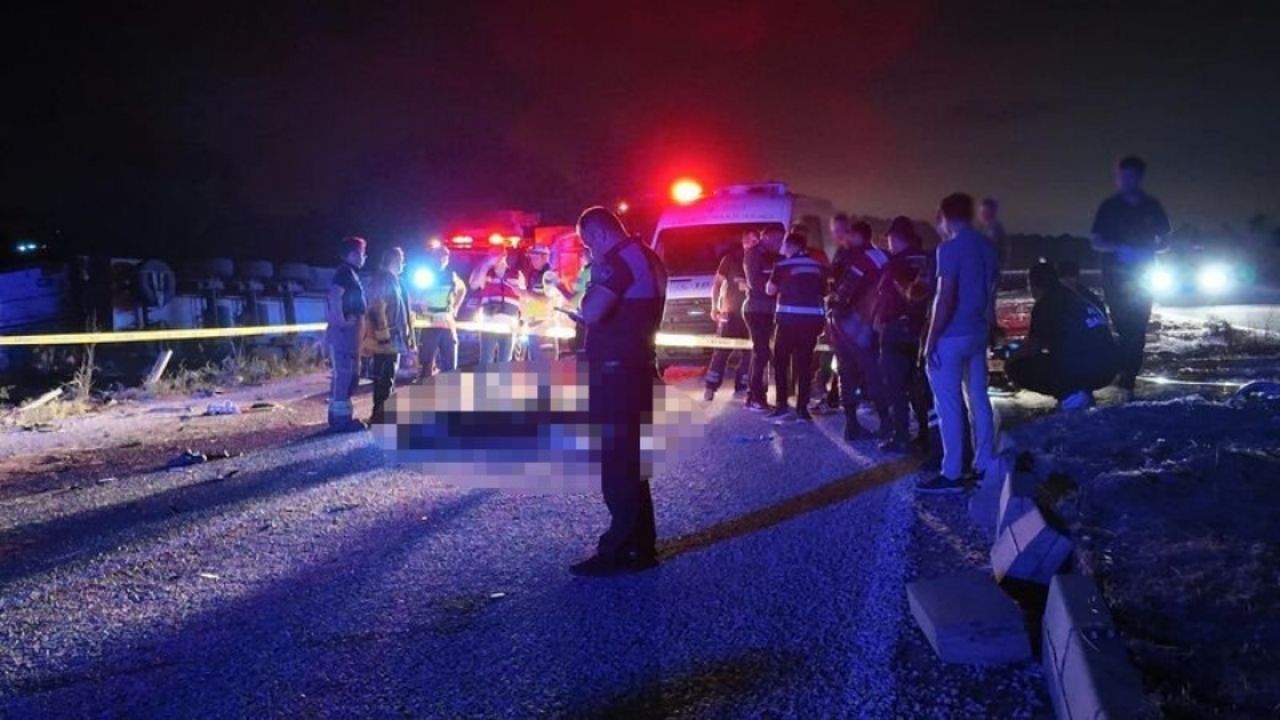 Bursa’da Feci Kaza: TIR Motosiklete Çarptı, 2 Kişi Öldü