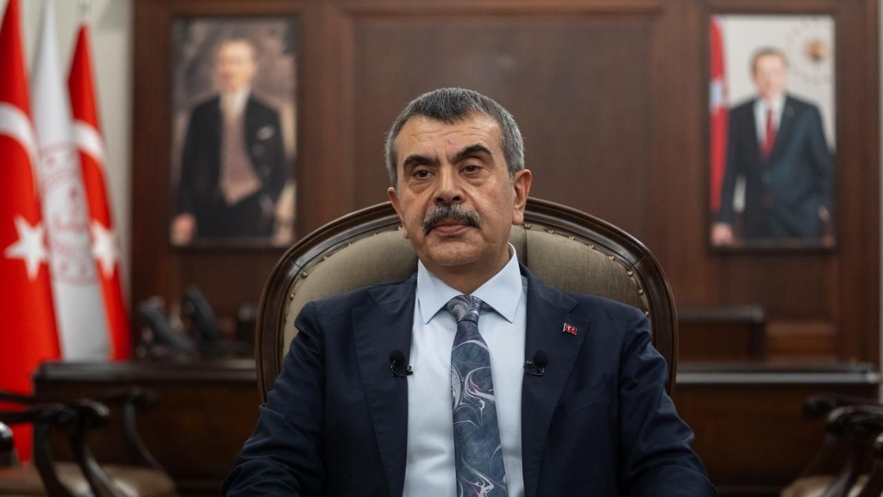 Bakan Tekin Açıkladı: Türkiye’de Sınıf Mevcutları 21 Kişiye Düştü