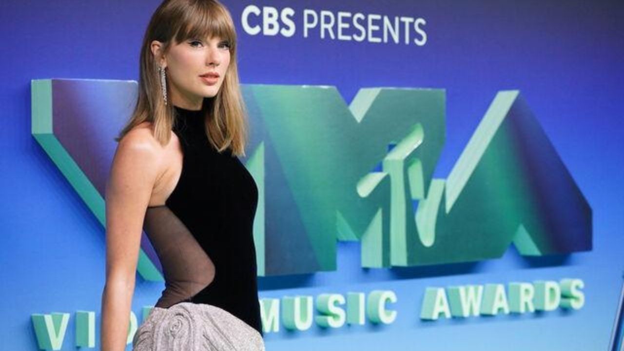 Taylor Swift MTV VMA Tarihine Geçerek Rekorunu Yeniledi