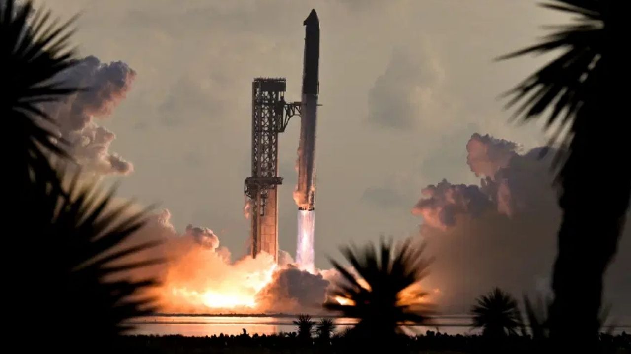 SpaceX’in Starship’i Motor Arızasına Rağmen Yörüngeye Ulaştı