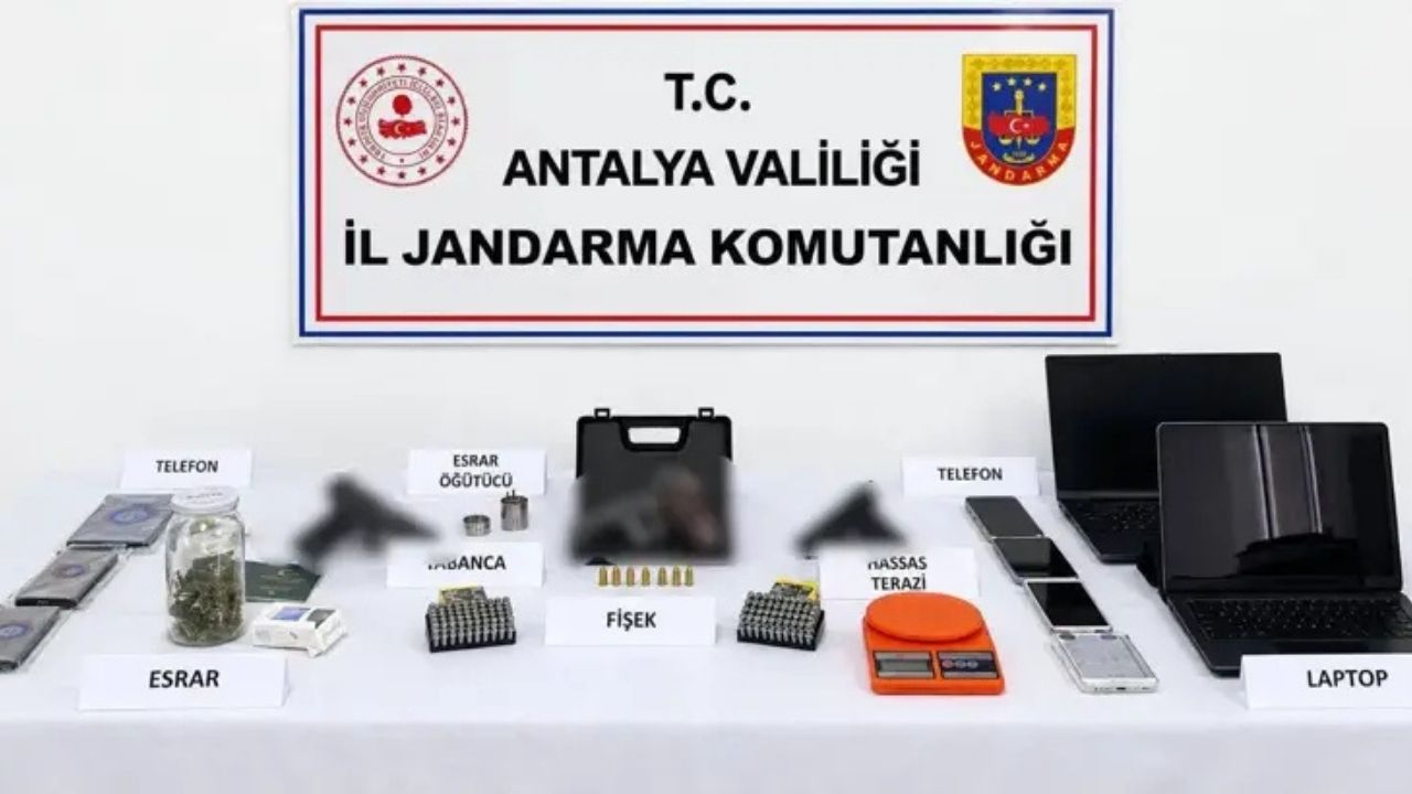 Kumluca’da Uyuşturucu Operasyonu! 5 Şüpheli Gözaltına Alındı