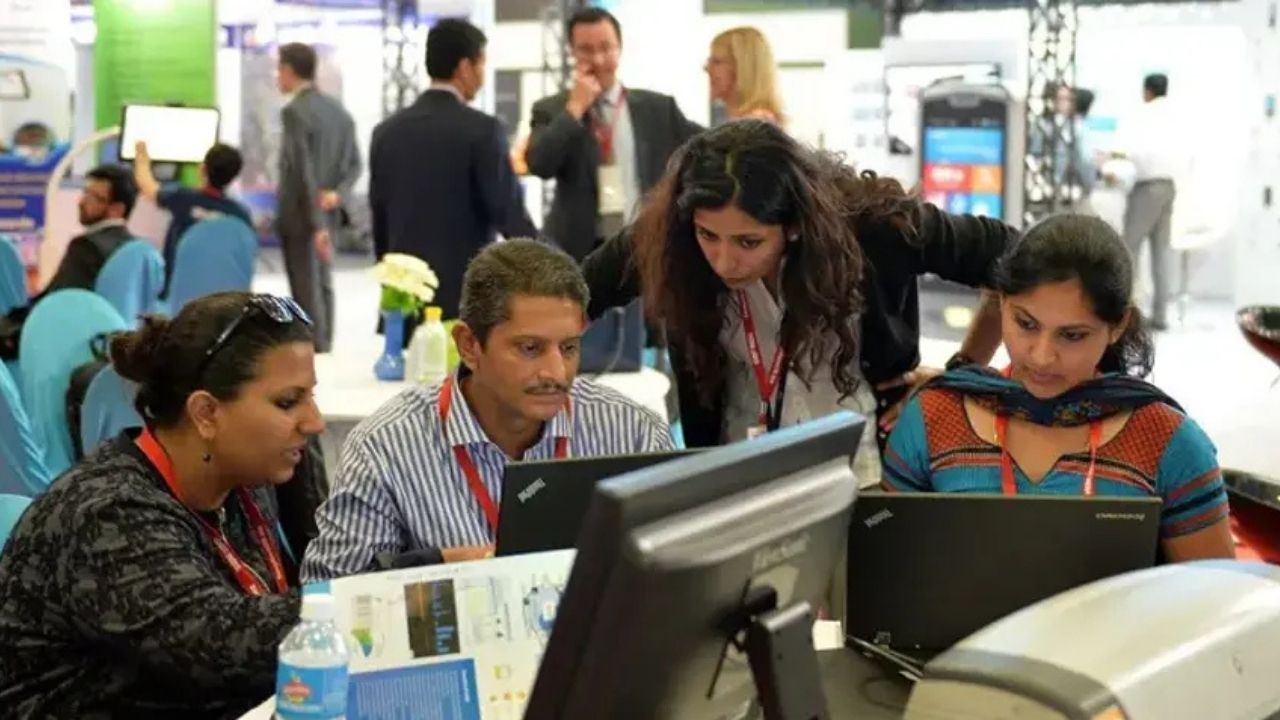 Trump yönetiminden Microsoft ve teknoloji şirketlerine çalışma izni engeli