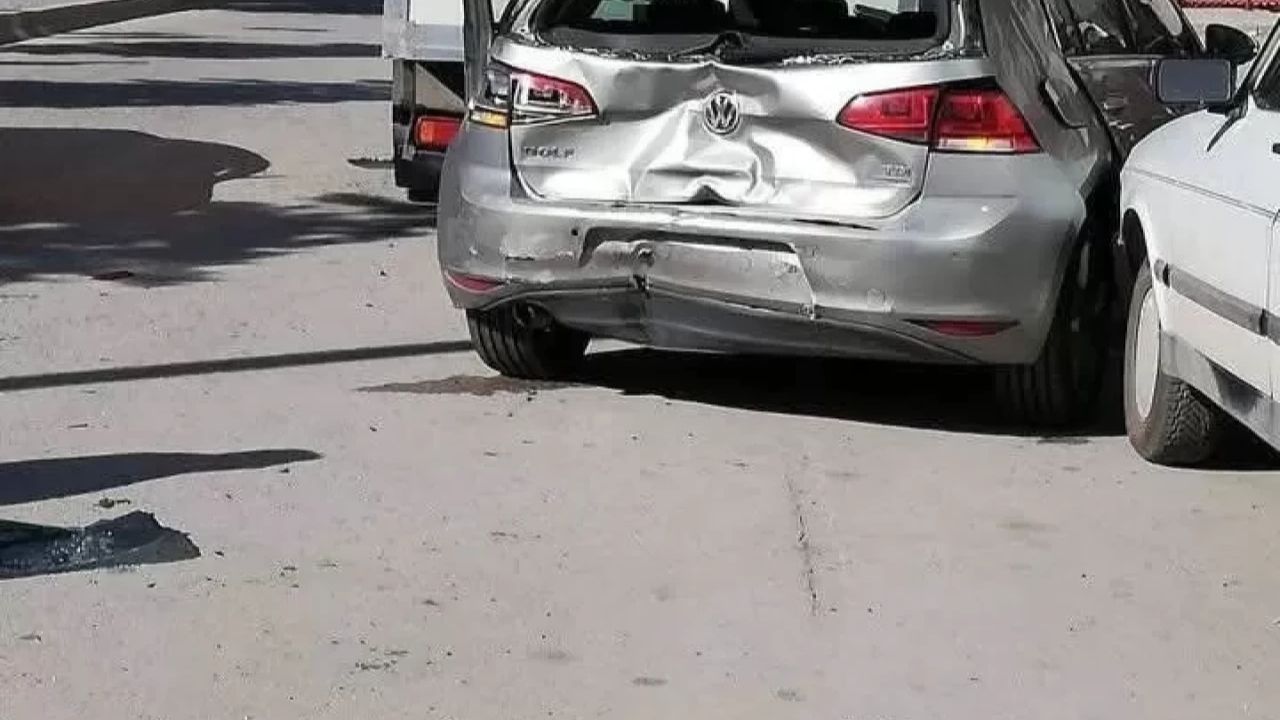 Konya Ereğli’de Zincirleme Kaza: Dört Araç Çarpıştı, 3 Yaralı
