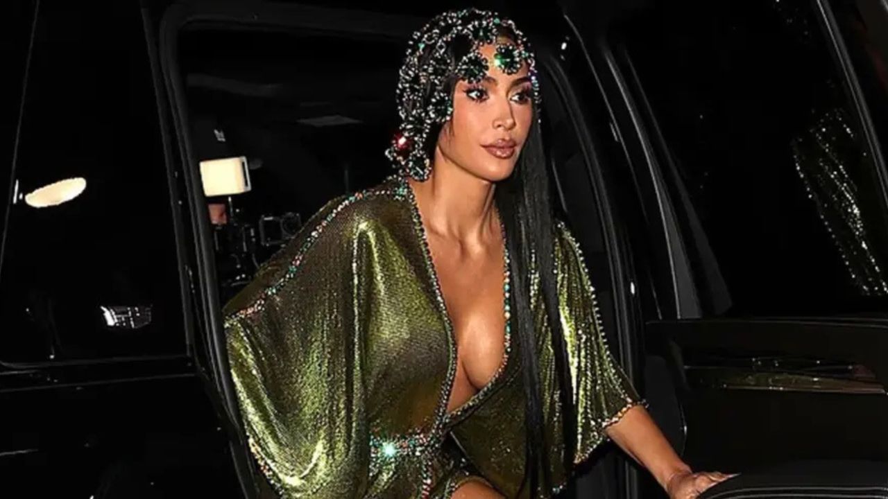 Kim Kardashian 46. Yaş Gününde Cesur Tarzıyla Dikkatleri Üzerine Çekti