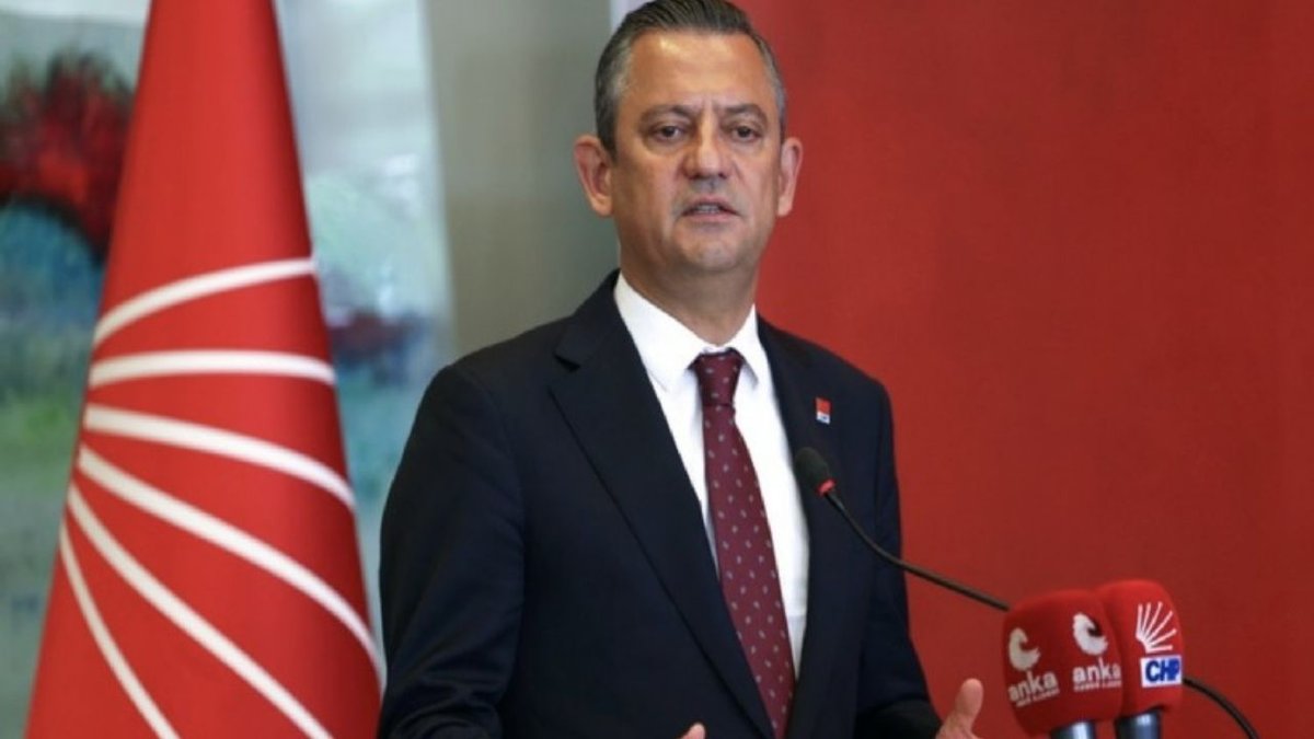 CHP Başkanı Özel, Doğudan Gelen Başkanlarla Süreci Değerlendirdi