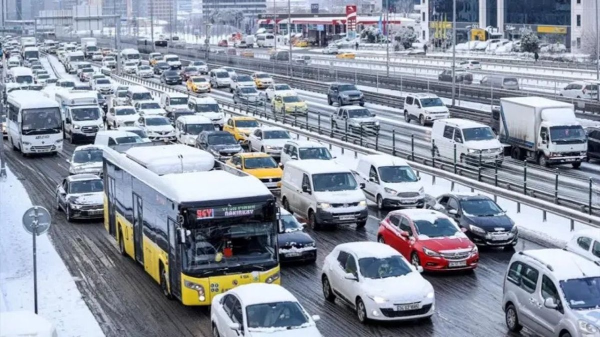 İstanbul’da Yeni Eğitim Yılı Öncesi Ulaşım Ve Trafik Tedbirleri Açıklandı