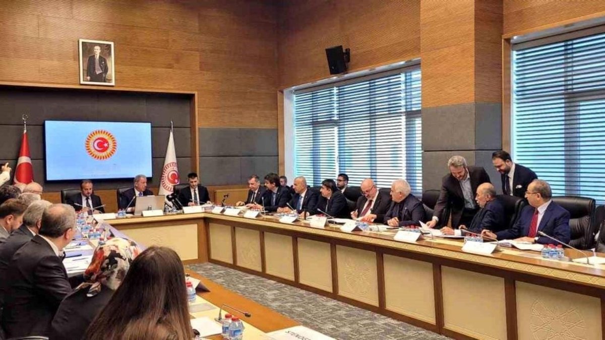 Uzman Erbaş Ve Erlere Yeni İş Ve Hak Fırsatları: TBMM Komisyonundan Onay Çıktı