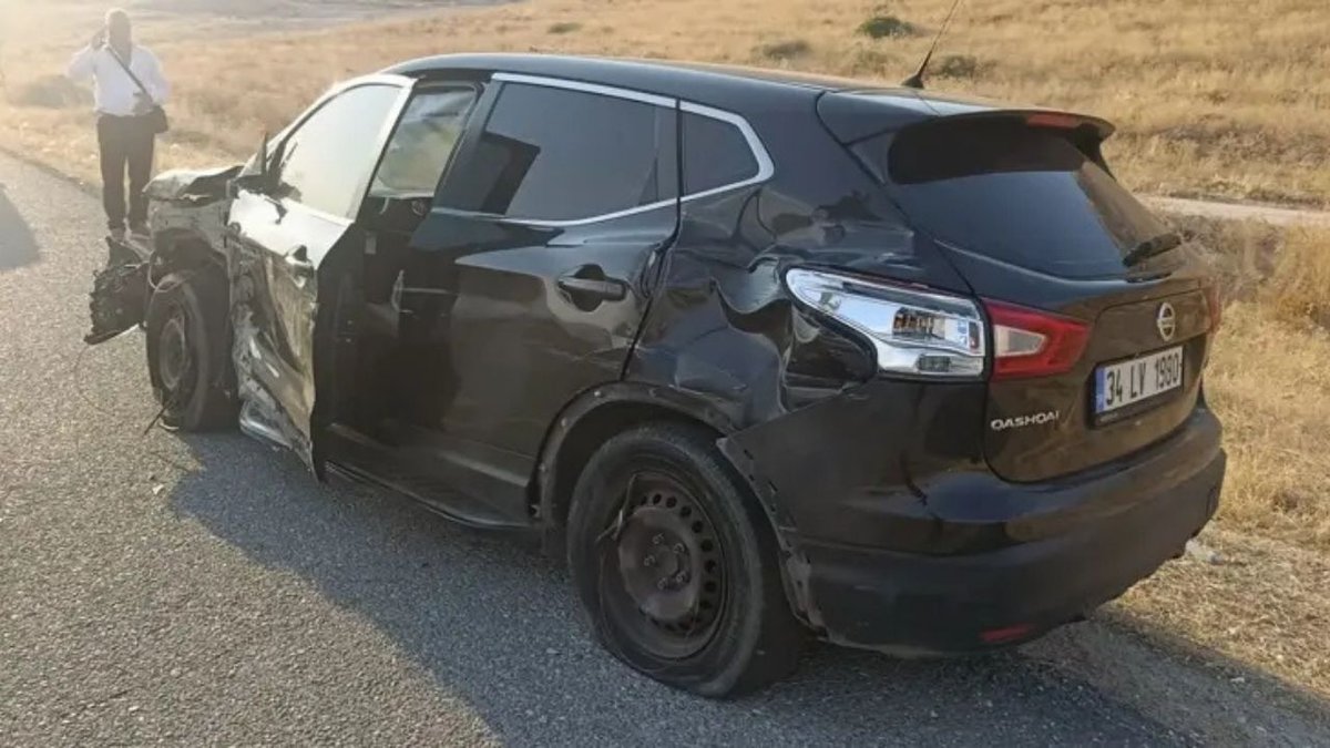 Batman’da Kamyon İle Otomobil Çarpıştı: 2 Yaralı
