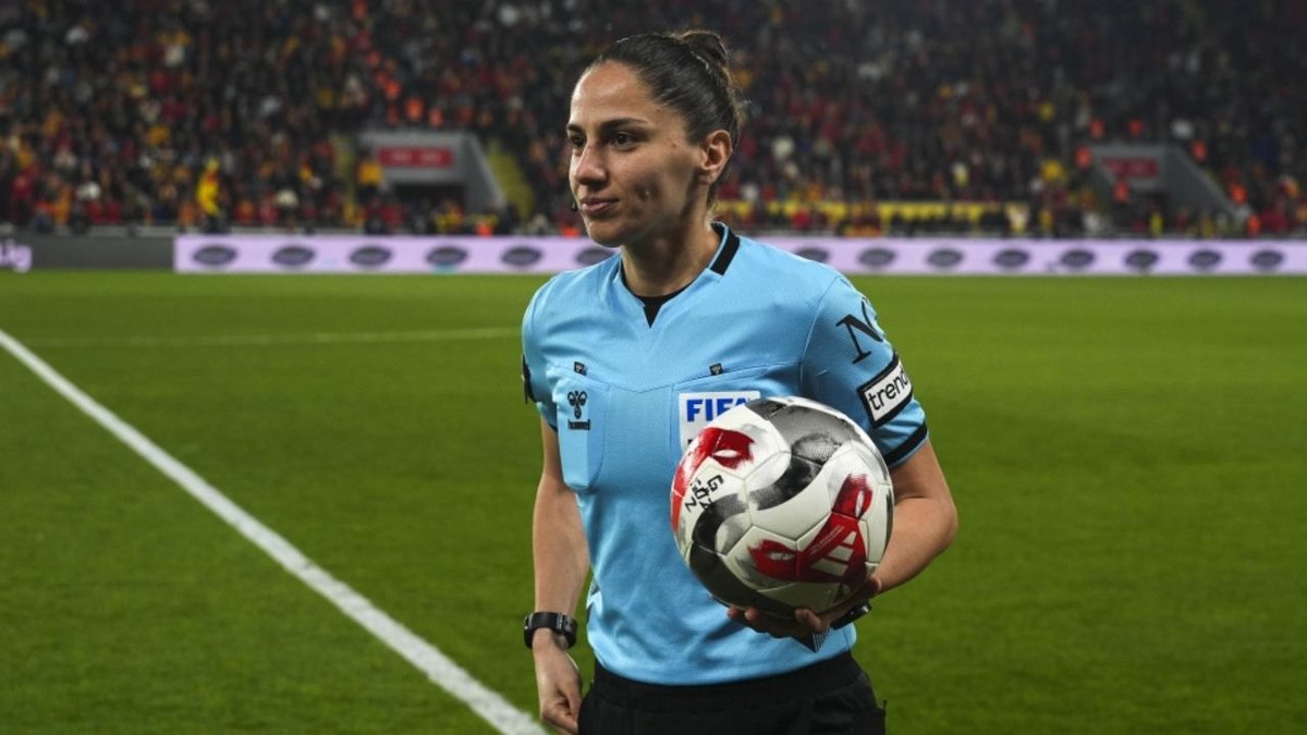 Süper Lig’de Tarihi An: Melek Dakan ve Asen Albayrak Kadın Hakem Olarak Görev Yapacak