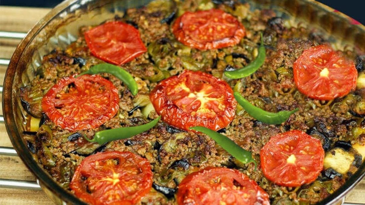 Fırında Kıymalı Patlıcan: Pratik ve Lezzetli Tarif