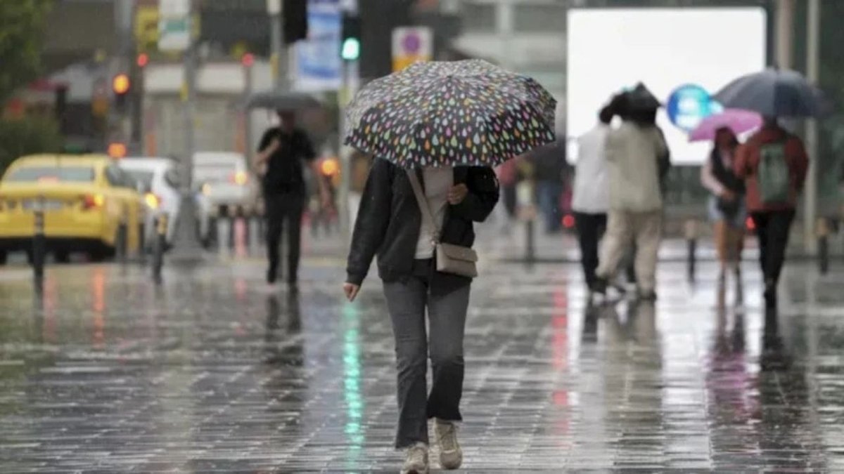 İstanbul İçin Peş Peşe Uyarılar: Sağanak Ve Kuvvetli Rüzgar Geliyor