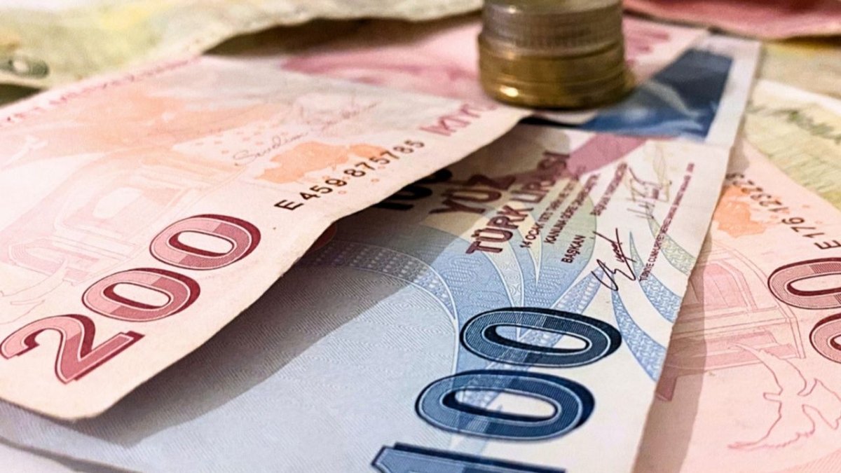 Özgür Karabat’tan Ekonomi Programına Üretim Eleştirisi