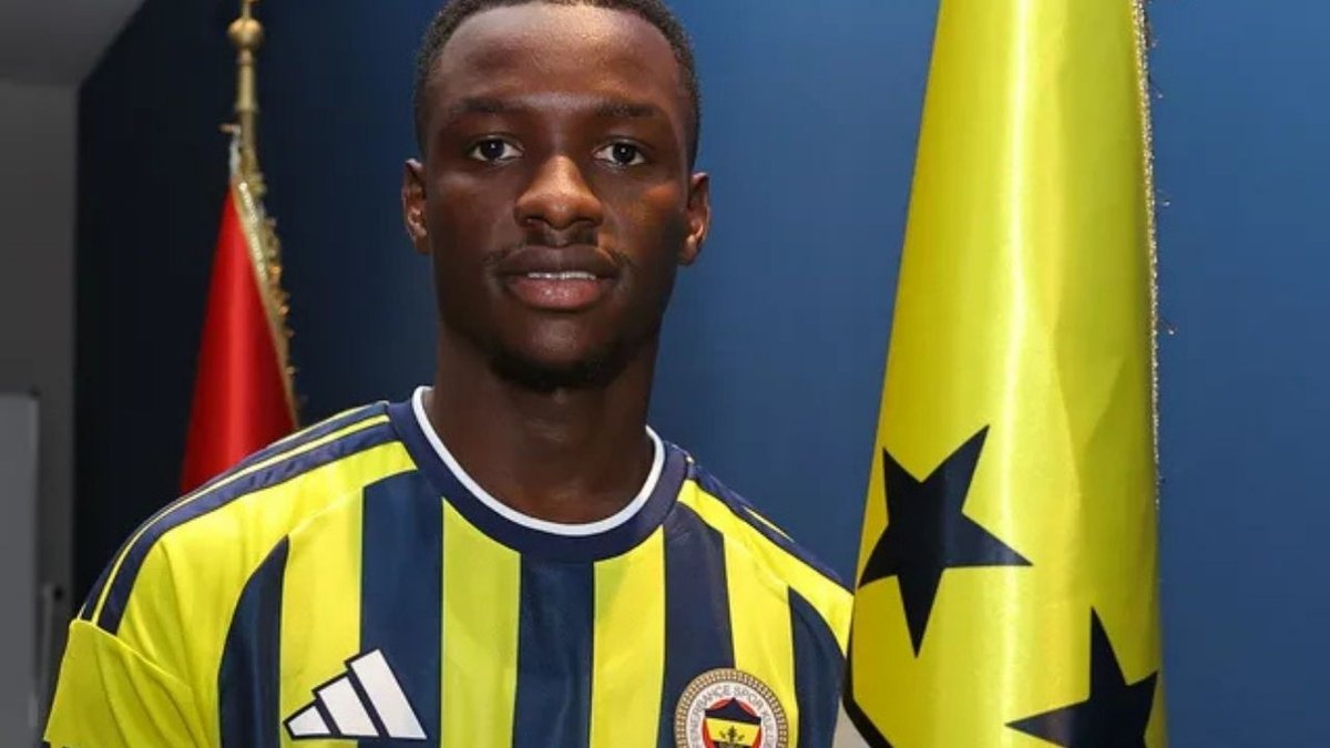 Fenerbahçe, Amara Diouf'un Transferini Resmen Açıkladı