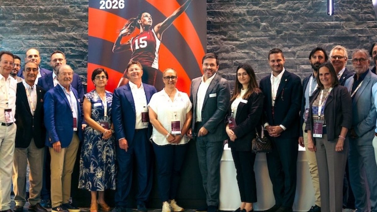 Eczacıbaşı Avrupa Voleybol Zirvesinde Gücünü Gösterdi