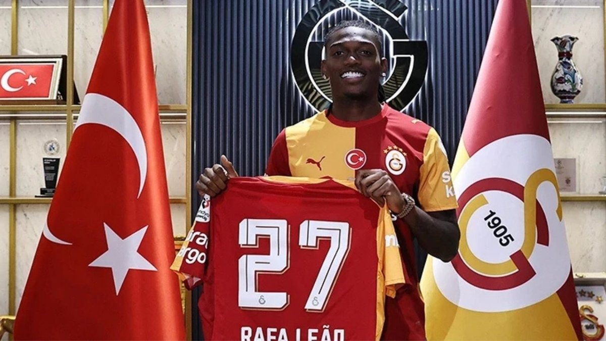 Rafael Leao Galatasaray Tarihine Geçti: 7. Portekizli Futbolcu Oldu