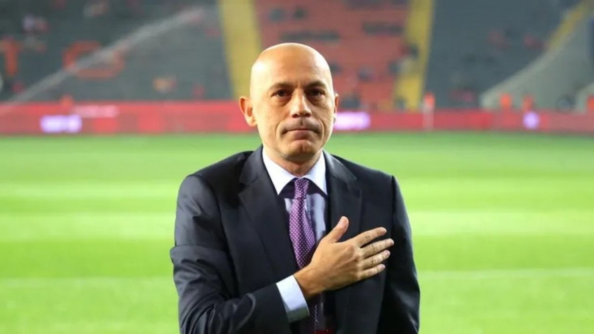 Cüneyt Çakır Rusya Futbol Federasyonu İle Anlaştı