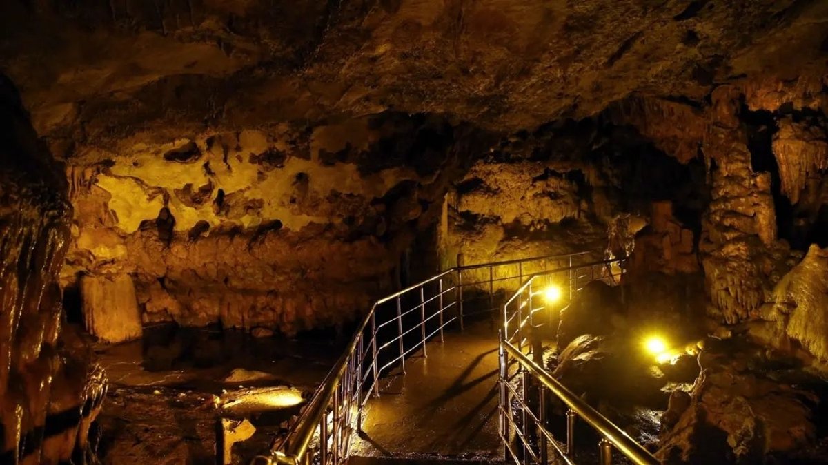 Tokat’ın Yer Altındaki Mucizesi Ballıca Mağarası Doğal Güzellikleriyle Büyülüyor