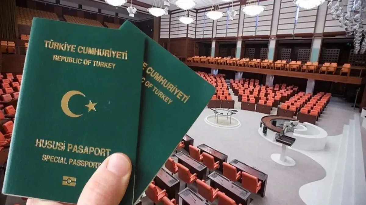 Pilot Ve Kabin Memurlarına Yeşil Pasaport İçin Olumsuz Yanıt