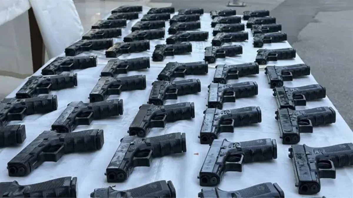 İstanbul Ve Kocaeli’ye Götürülecekti: Sakarya’da 100 Ruhsatsız Tabanca Ele Geçirildi