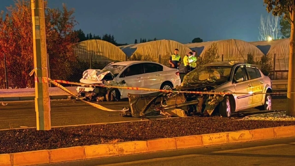 Antalya’da Feci Kaza: 2 Kişi Hayatını Kaybetti, 3 Kişi Yaralandı